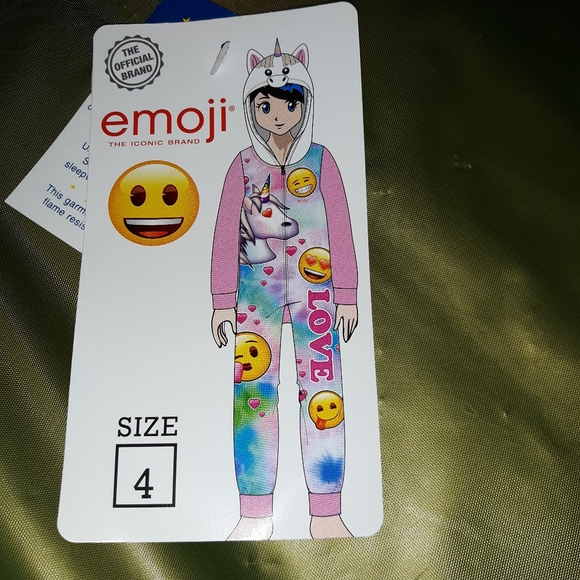 LICENSED emoji PJ Onesie Unicorn size 4 - Picture 2 of 6